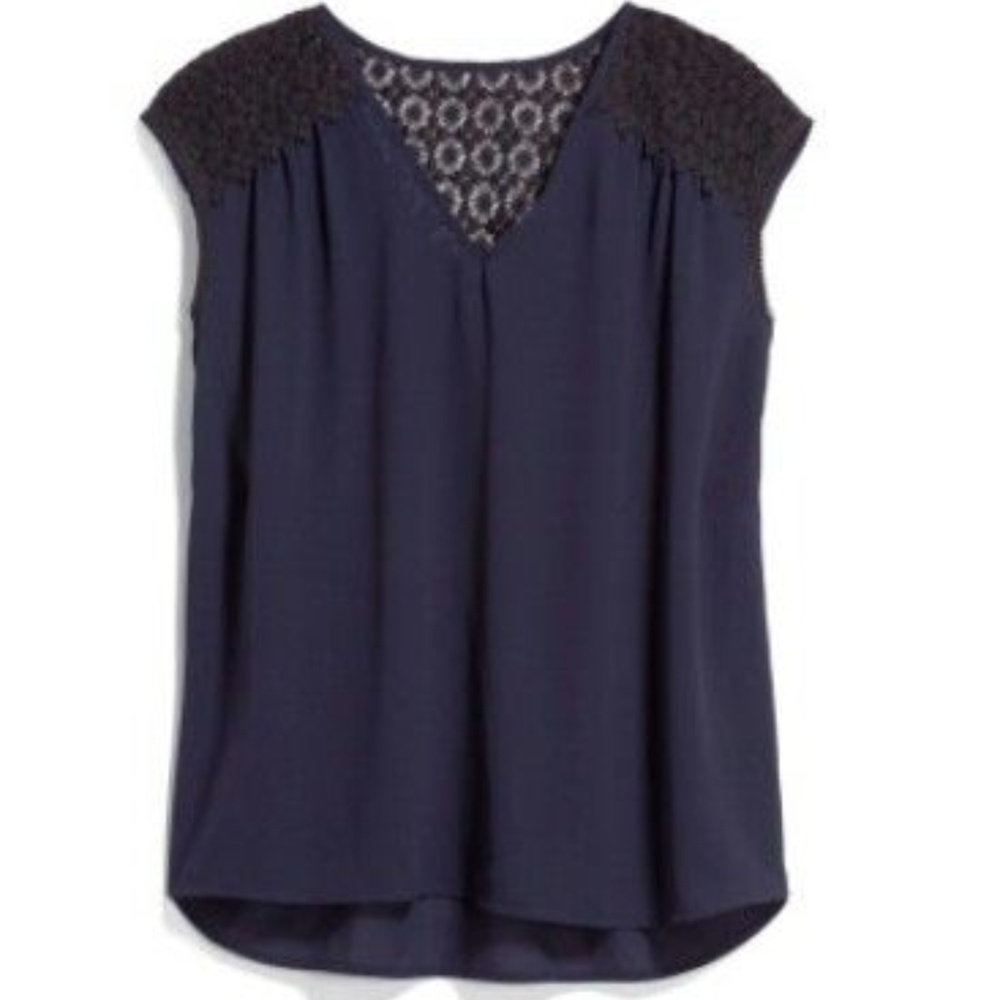 Heartloom jaci lace top NWT